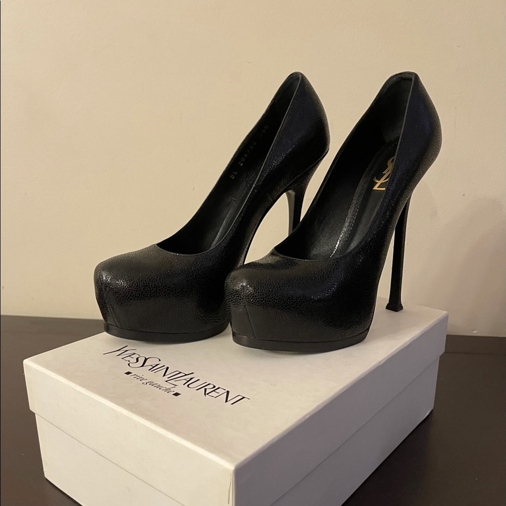 SALE! Yves Saint Laurent - Janis